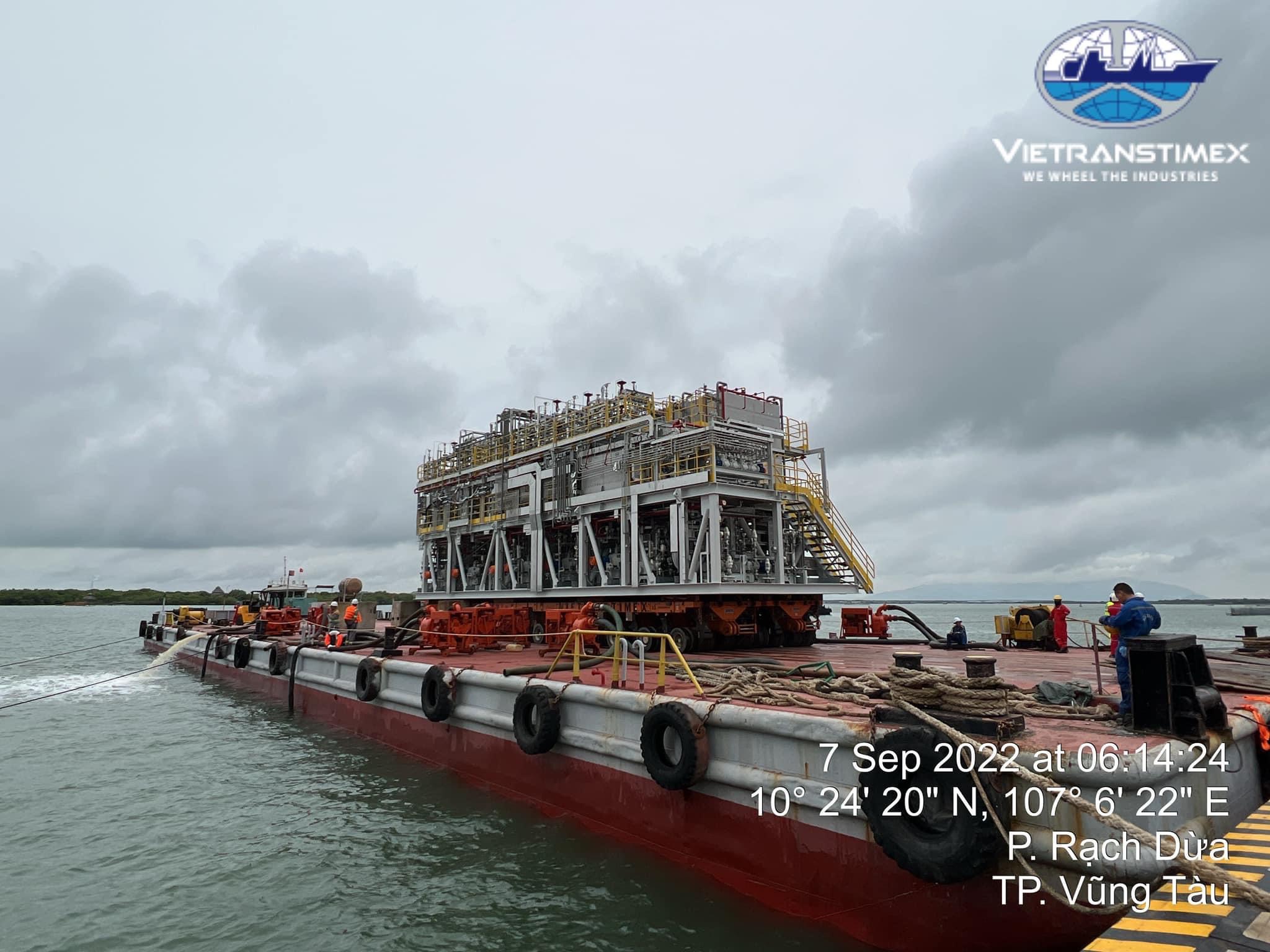 Subsea Skid weighing 215ton at Dong Xuyen Port, Vung Tau City (September 2022)